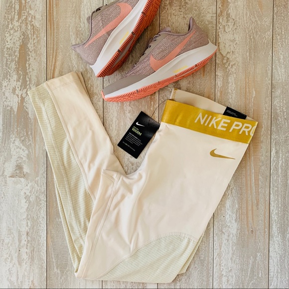 NWT Nike pro training leggings - Picture 3 of 8